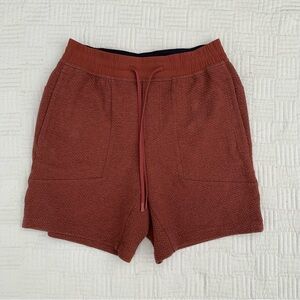 Lululemon Men’s Rust Colored Shorts Size Medium